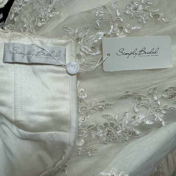 New with Tag Simply Bridal Wedding Gown with Train Size 2 - Picture 7 of 9